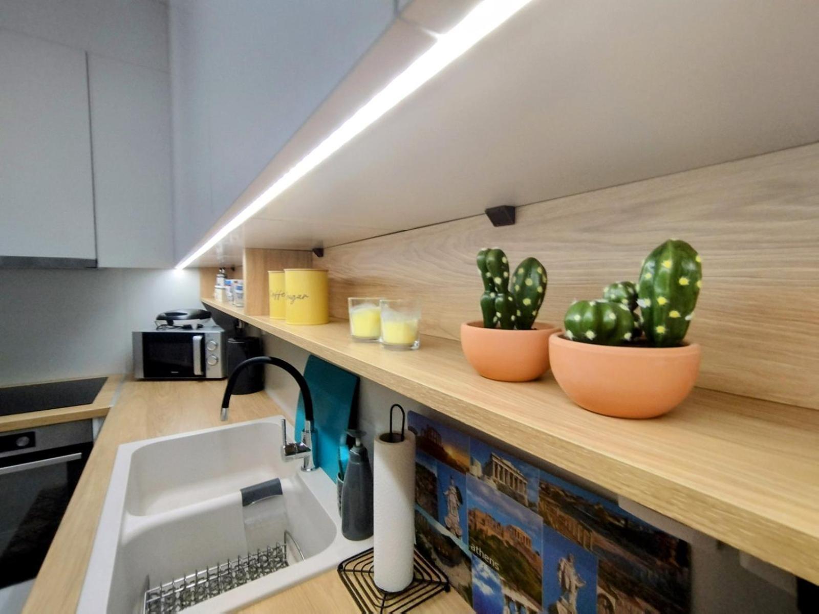 Floral Home 1 - Ground Floor Apt With Courtyard And Private Parking! Athen Eksteriør billede