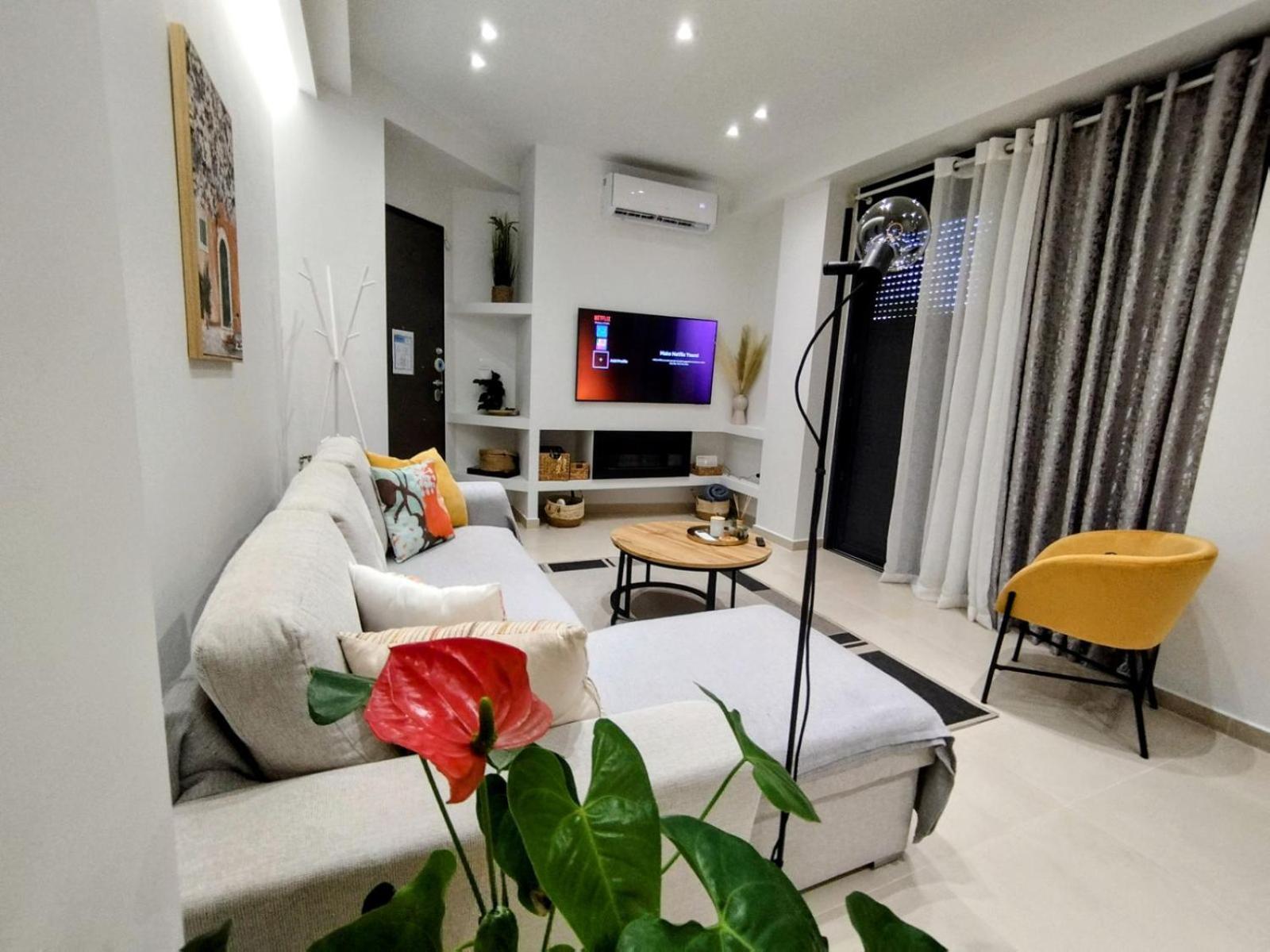 Floral Home 1 - Ground Floor Apt With Courtyard And Private Parking! Athen Eksteriør billede